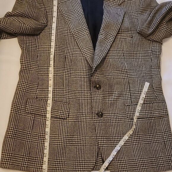 Burberry's vintage plaid blazer - Picture 6 of 16